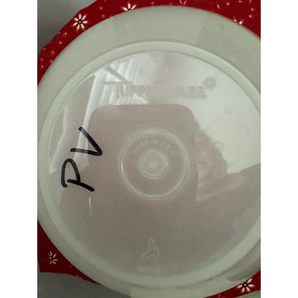 Tupperware Frosted Clear Pink Lid Mixing Storage Bowl Snowflake Pattern 7.5 Inch